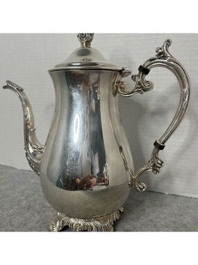 FB Rogers Silver Co Ornate Footed Tea Coffee Pot 11x10-3/4 In Great Condition